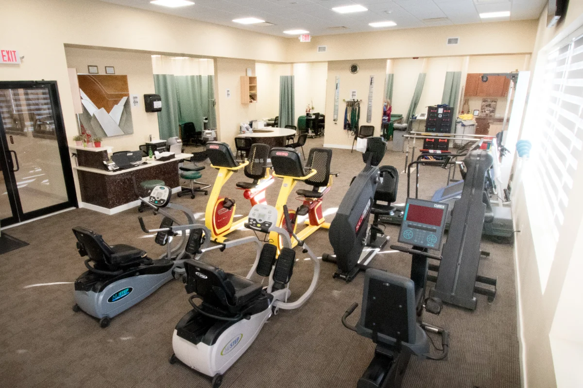 treatments-physical-therapy-img-1-iMsk-Spine