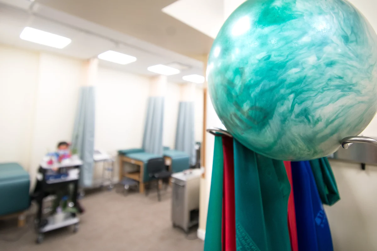 treatments-physical-therapy-img-3-iMsk-Spine